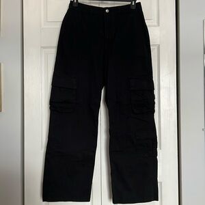 Hollister Ultra High Rise Baggy Cargo Pants